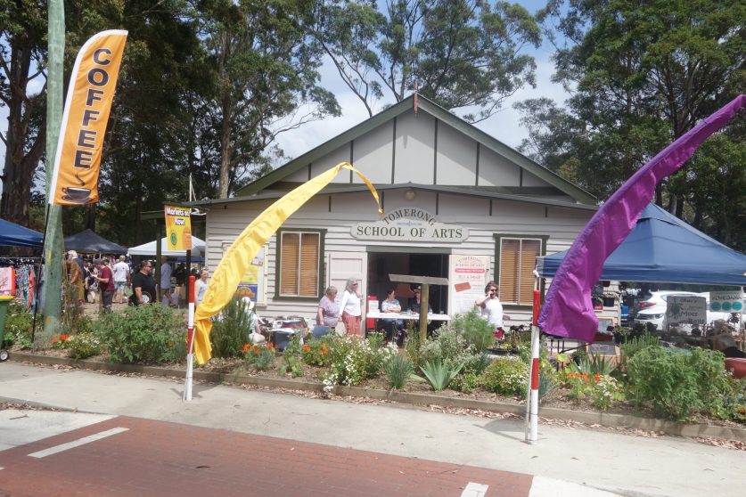Tomerong Markets in the School of Arts hall and grounds