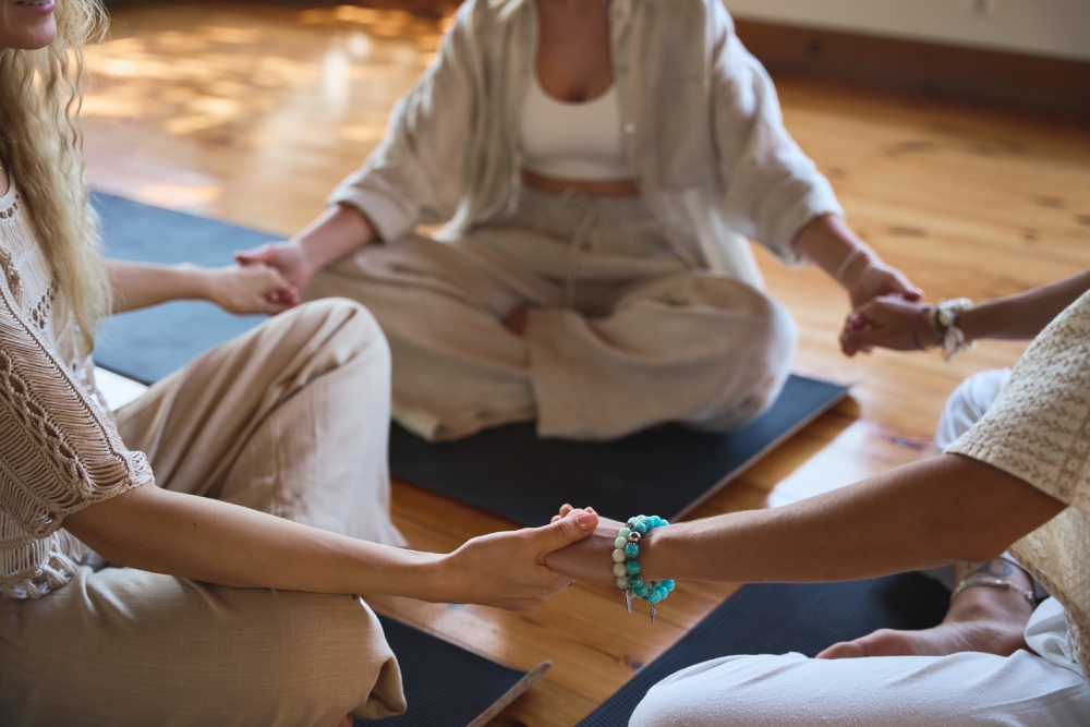 Gathering with women lowers cortisol and raises oxytocin. Photo Adobe Stock