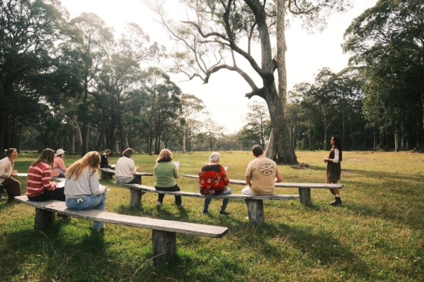 Art classes at Worrowing Estate in Jervis Bay.